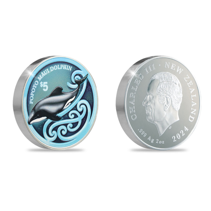 New Zealand: Popoto Maui Dolphin kolorowany 2 uncje Srebra 2024 Proof